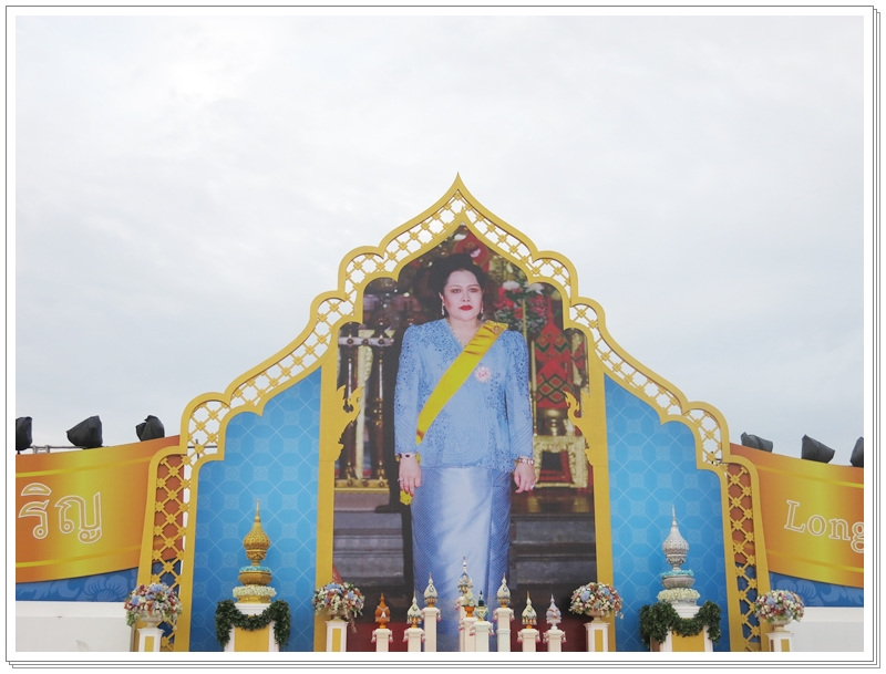 ﻿กรมบังคับคดี ร่วมพิธีเจริญพระพุทธมนต์และตักบาตรพระสงฆ์